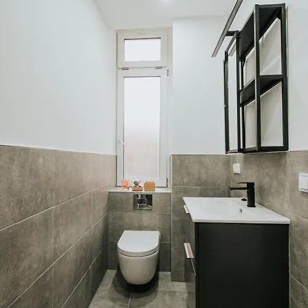 Gaudyhouse * 베를린