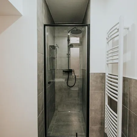 Апартаменты Gaudyhouse - 140qm Im Herzen Von Prenzlauer Berg
