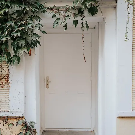 Gaudyhouse - 140qm Im Herzen Von Prenzlauer Berg برلين